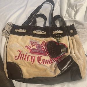 Cuicy Couture purse